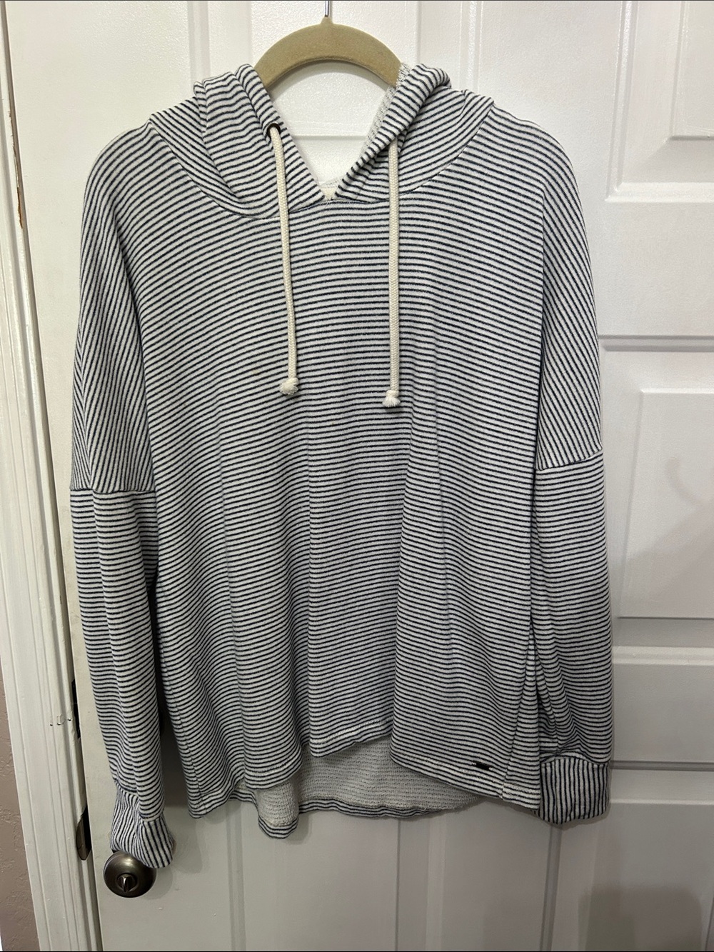 O'Neill 100% Cotton Terry Striped Hooded Pullover - White & Blue